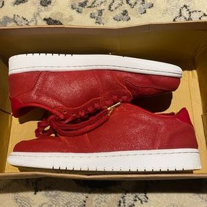 Nike Air Jordan 1 Low Gym Red Gold White